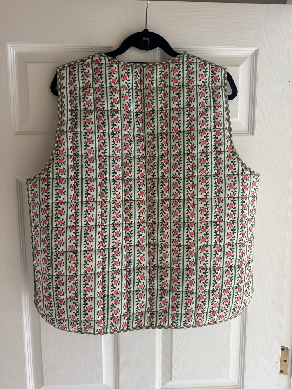 Damson Madder Reversible Gingham Arte Gilet - Picture 6 of 6